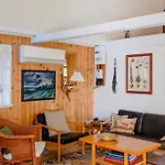Ferienhaus Thatched House Between Forest And Meadow *